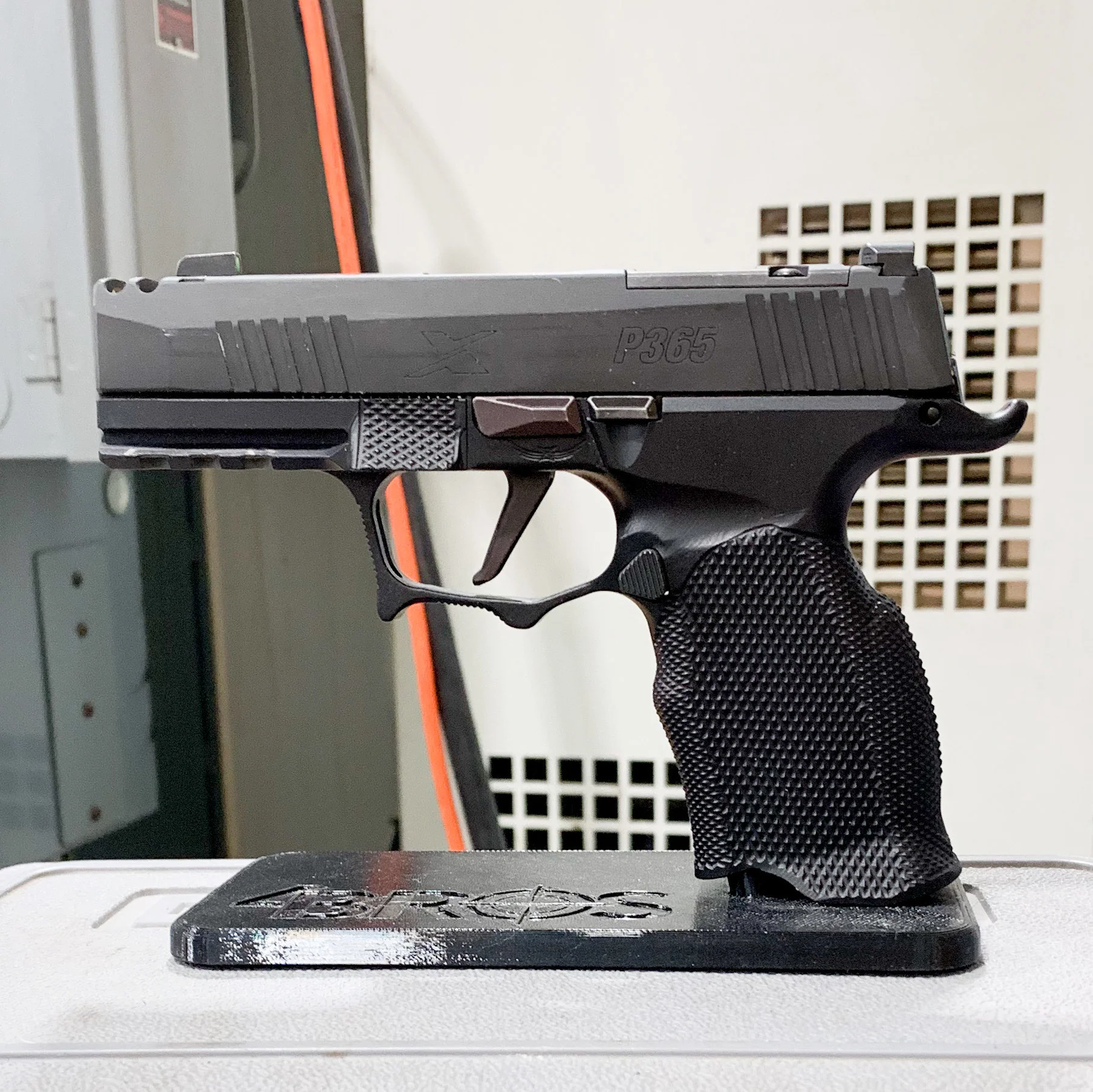 4Bros Subcompact Pistol Stand - Image 14