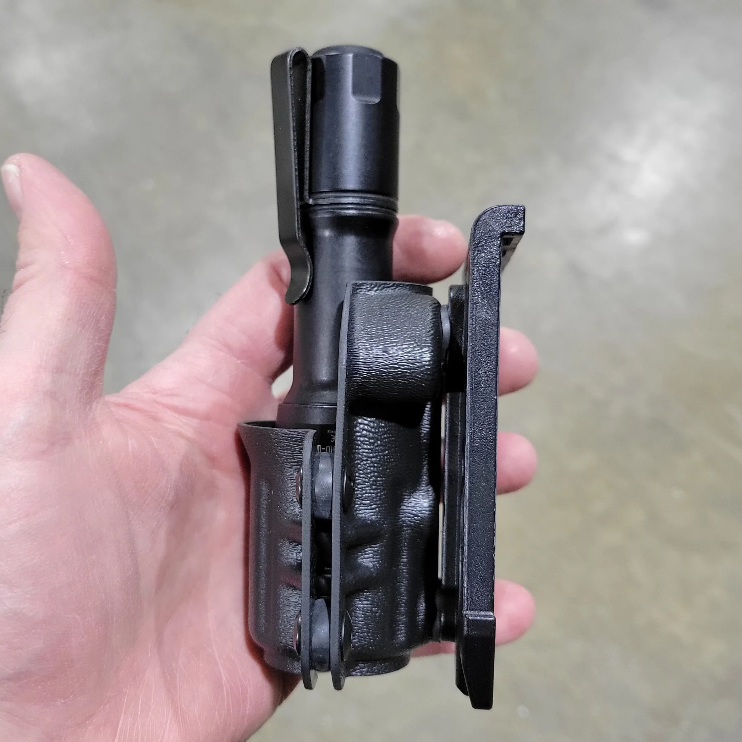 Cloud Defensive MCH Duty Flashlight Carrier - Image 16