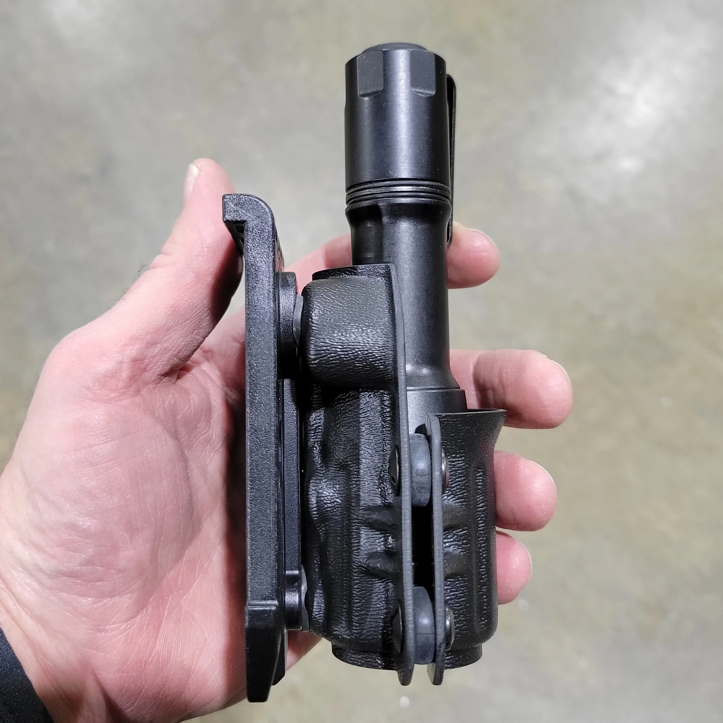Cloud Defensive MCH Duty Flashlight Carrier - Image 18