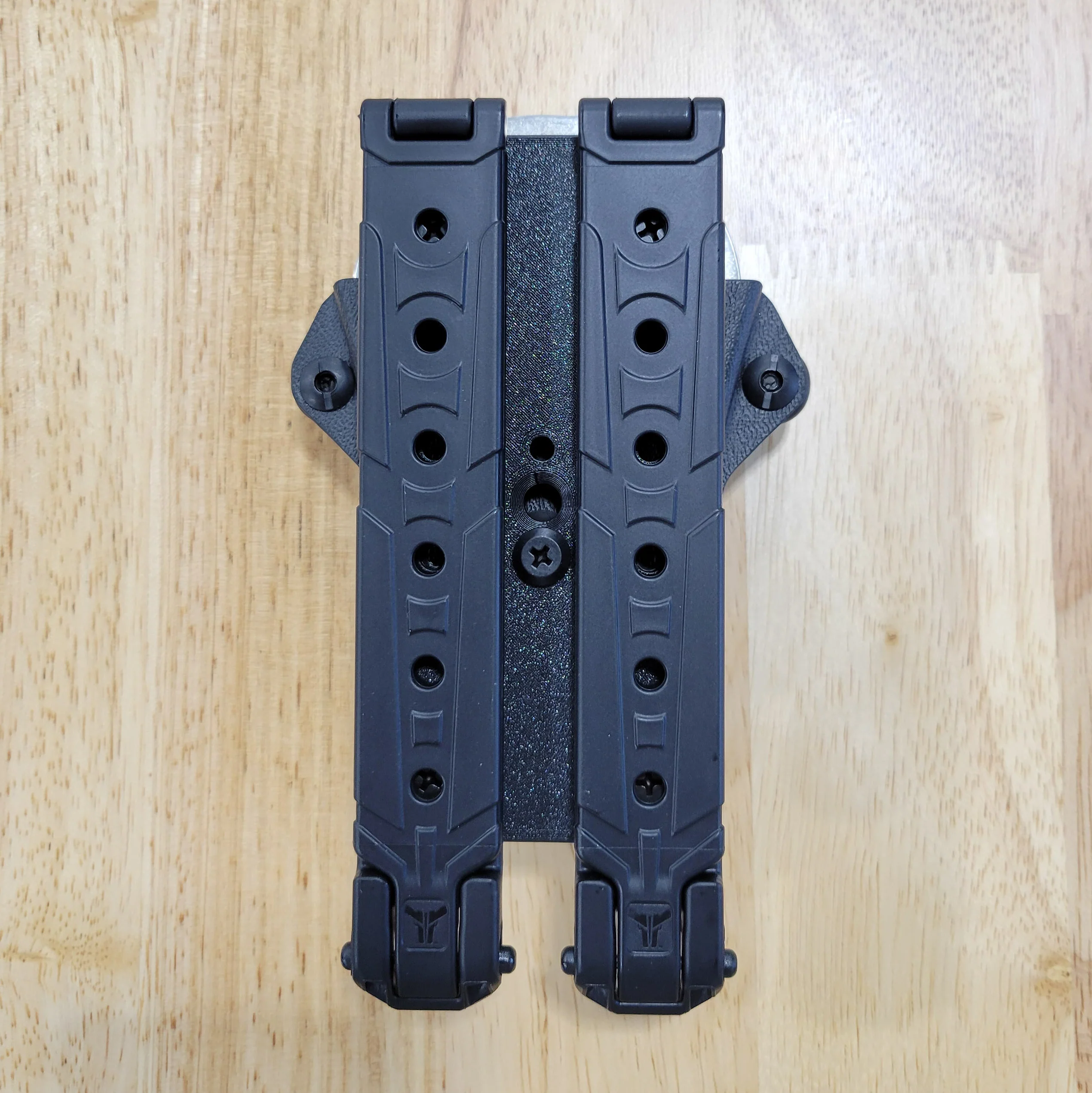 Smith & Wesson and Hiatt Handcuff Holster - Image 3